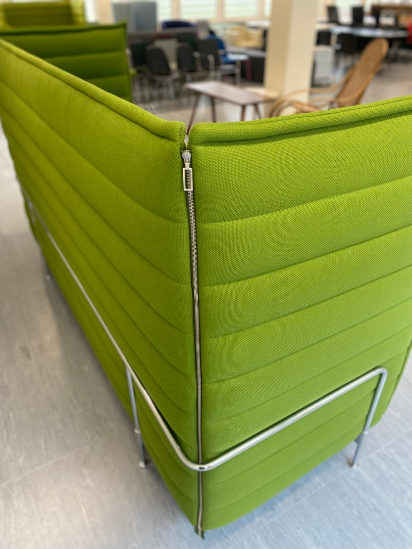 Vitra Alcove Highback 3-Sitzer in Grasgrün