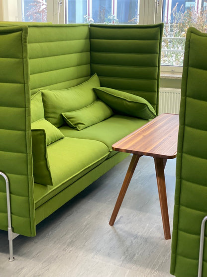 Vitra Alcove Highback 3-Sitzer in Grasgrün