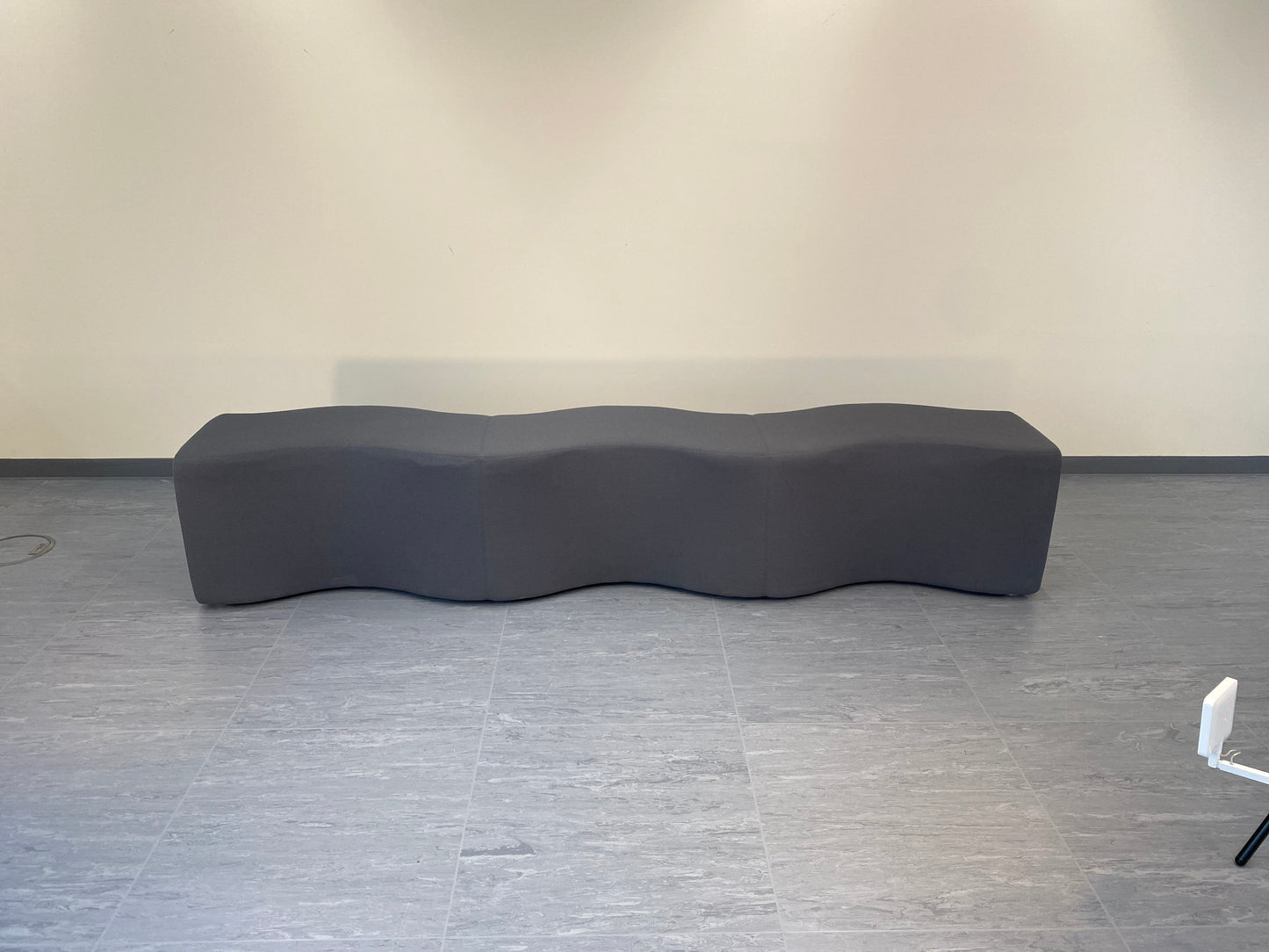 RARITÄT: Steelcase Sitzbank - Ripple Bench / Wellenbank by Laurinda Spears