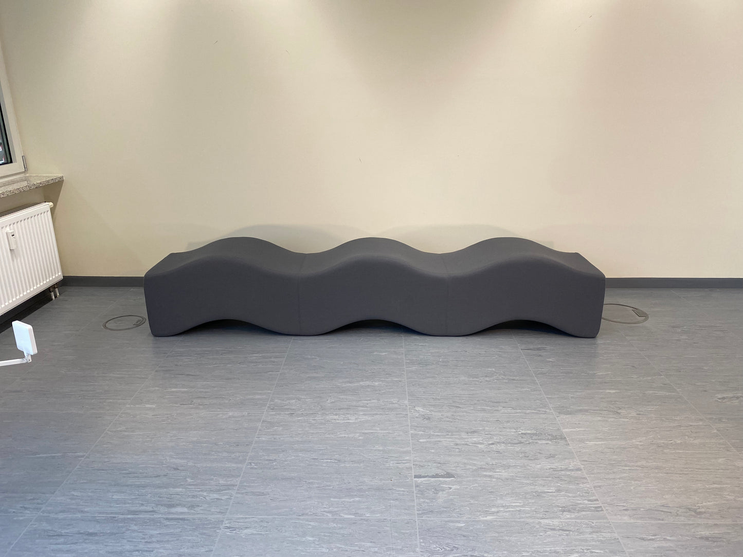 RARITÄT: Steelcase Sitzbank - Ripple Bench / Wellenbank by Laurinda Spears