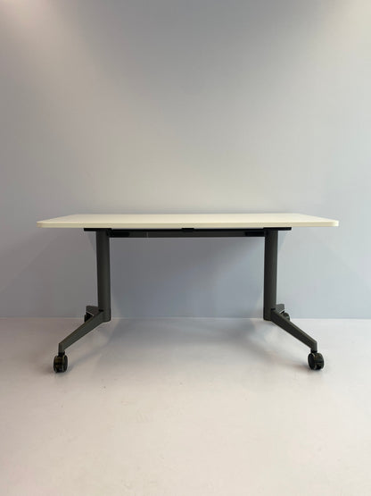 Steelcase "Fliptop" Tisch mit Klappfunktion