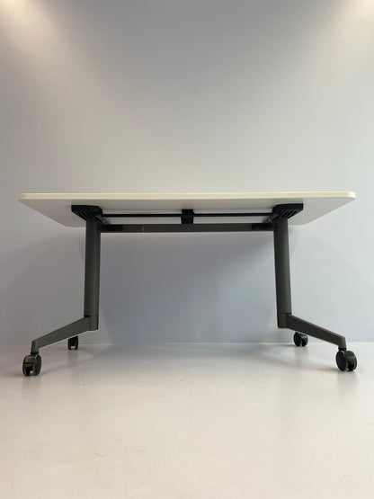 Steelcase "Fliptop" Tisch mit Klappfunktion