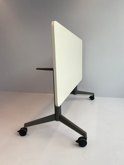 Steelcase "Fliptop" Tisch mit Klappfunktion