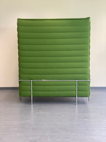 Vitra Alcove Highback Xtrahigh 2-Sitzer Sofa in Grasgrün